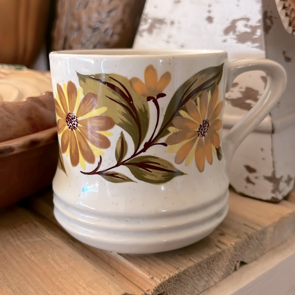 Vintage 1970’s Capri Serve N’ Store Stoneware Mugs Flowers Orange Avocado Green - Picture 4 of 6